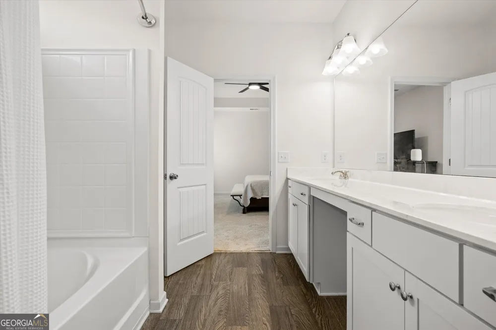 637 Collington CIR Dalton, GA 30721