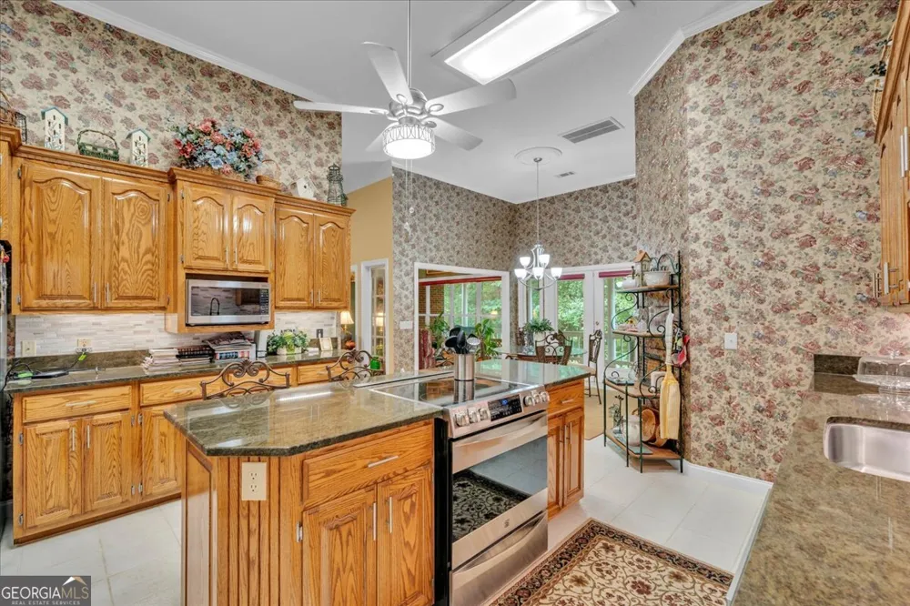 110 Governors WALK Kathleen, GA 31047