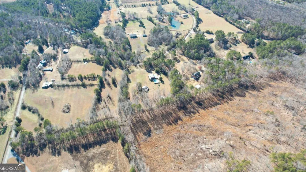 0001 Bozeman RD NW White, GA 30184