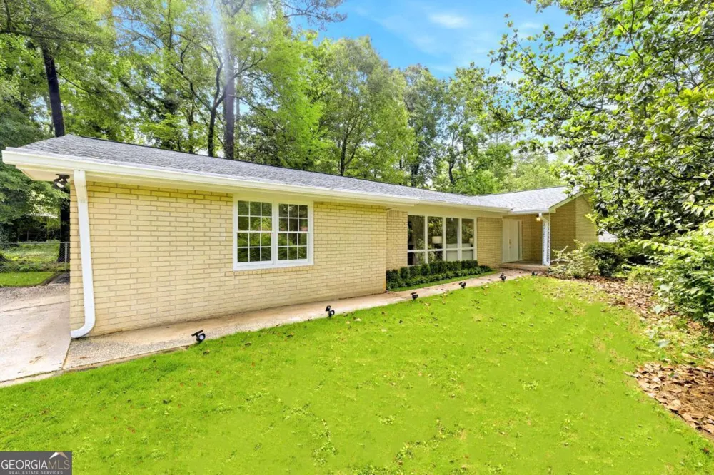 4765 Luray DR Dunwoody, GA 30338