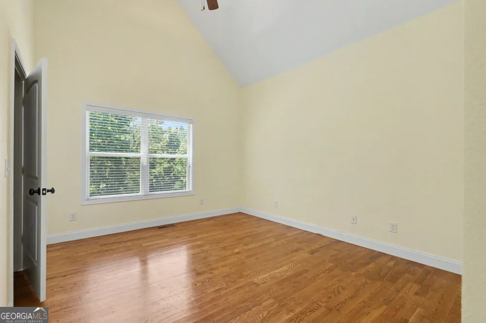 2057 Gallatin RD Young Harris, GA 30582