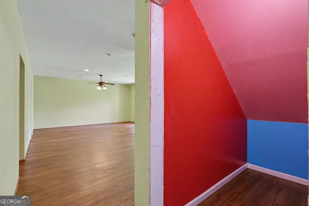 2057 Gallatin RD Young Harris, GA 30582