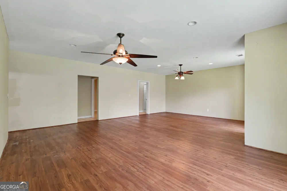 2057 Gallatin RD Young Harris, GA 30582