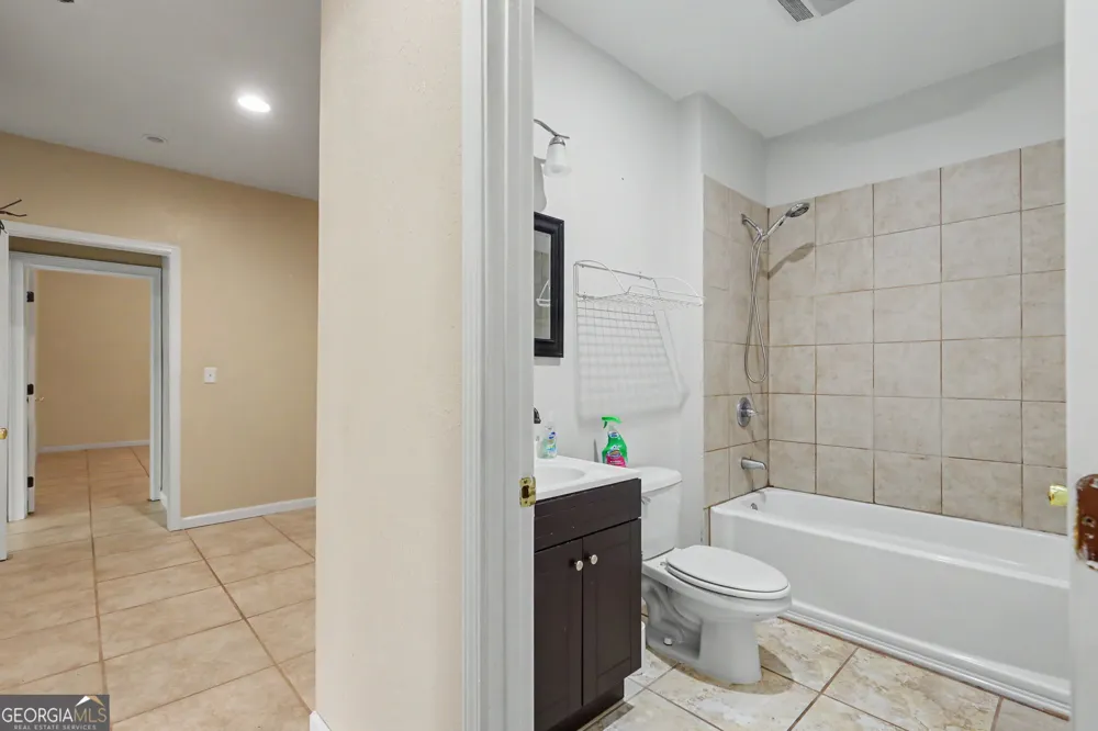2057 Gallatin RD Young Harris, GA 30582