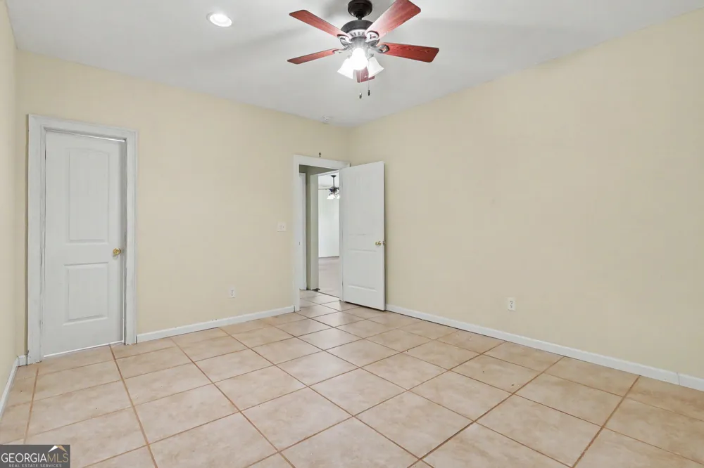 2057 Gallatin RD Young Harris, GA 30582