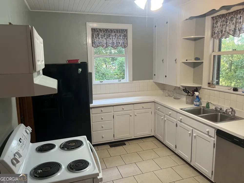 400 N Jefferson ST Milledgeville, GA 31061