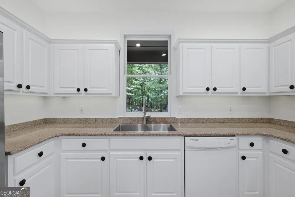 222 Bellflower DR Jasper, GA 30143