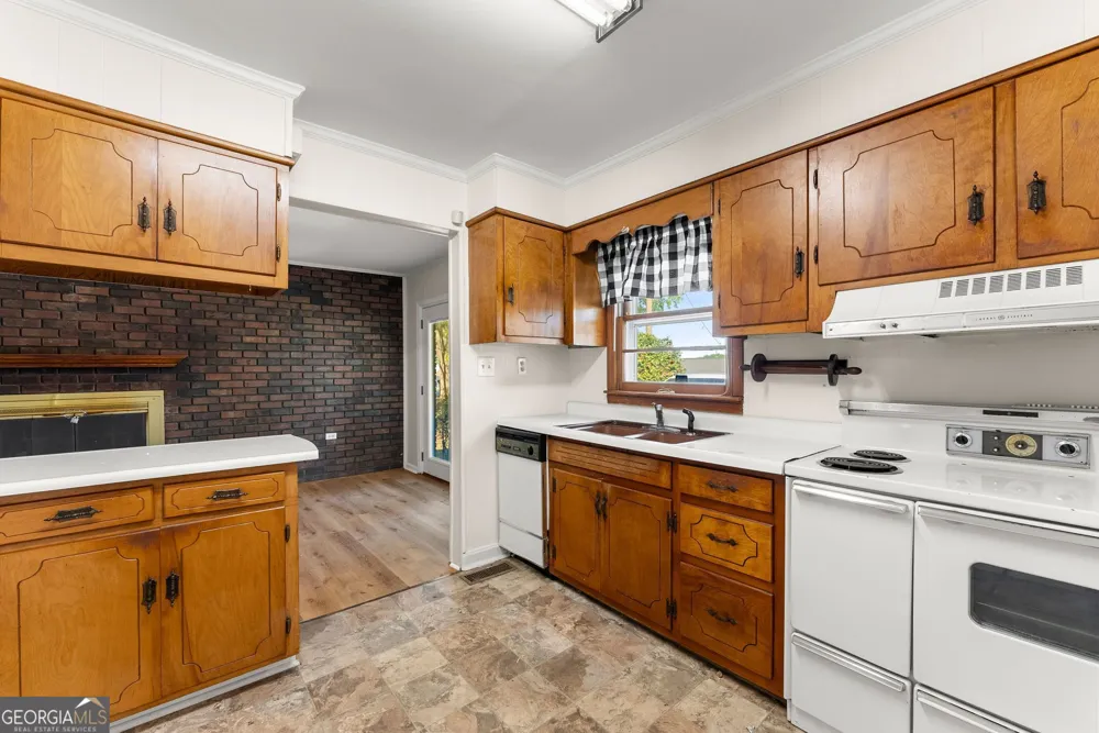 55 Maurice Way Lavonia, GA 30553