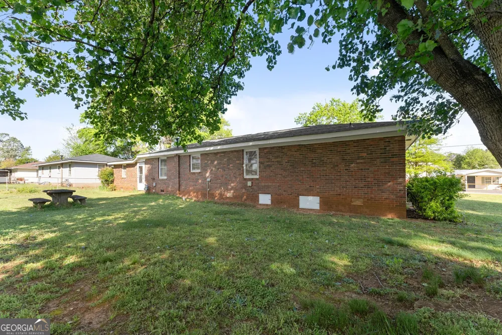 55 Maurice Way Lavonia, GA 30553