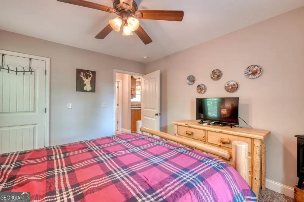2270 Valley View DR Hiawassee, GA 30546