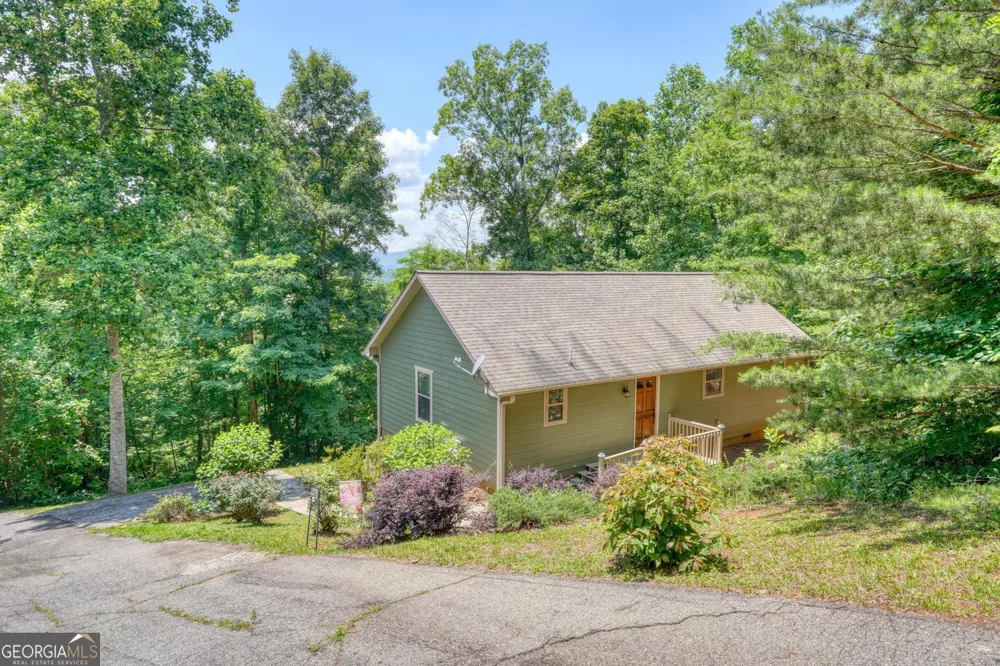 2270 Valley View DR Hiawassee, GA 30546