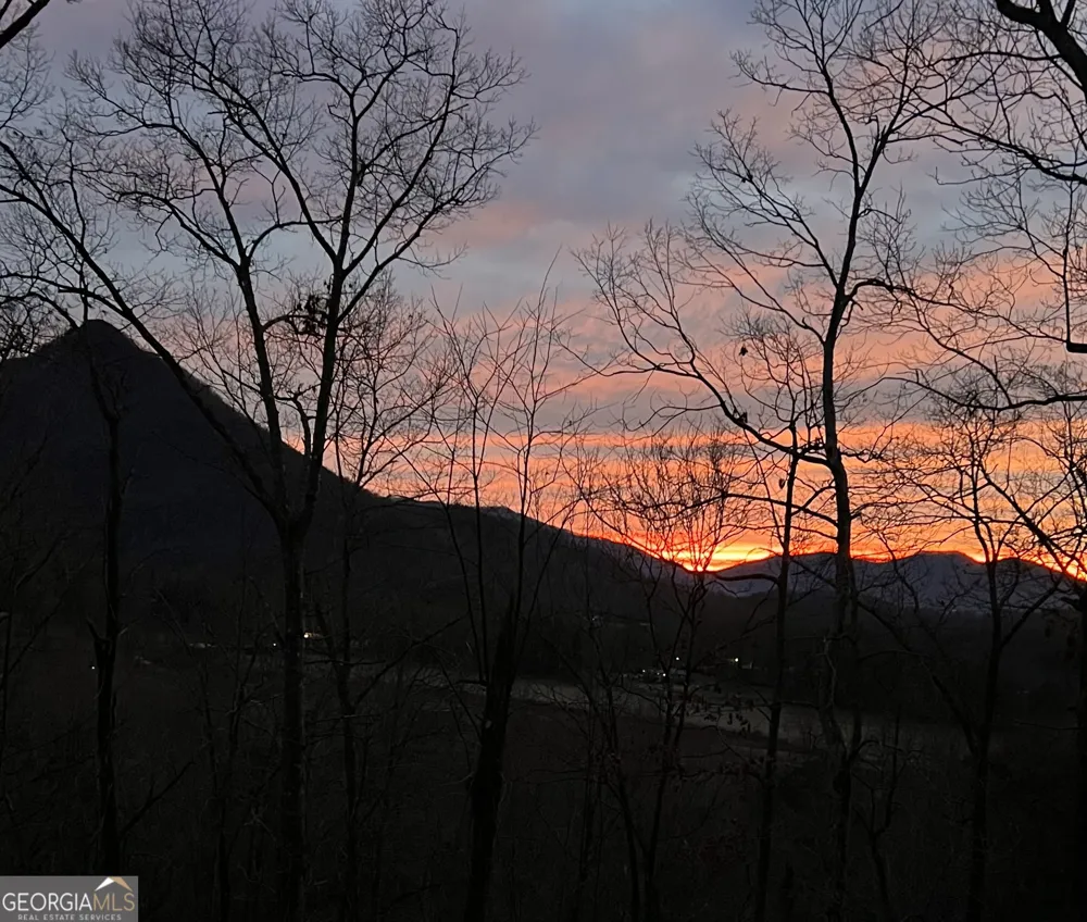 2270 Valley View DR Hiawassee, GA 30546