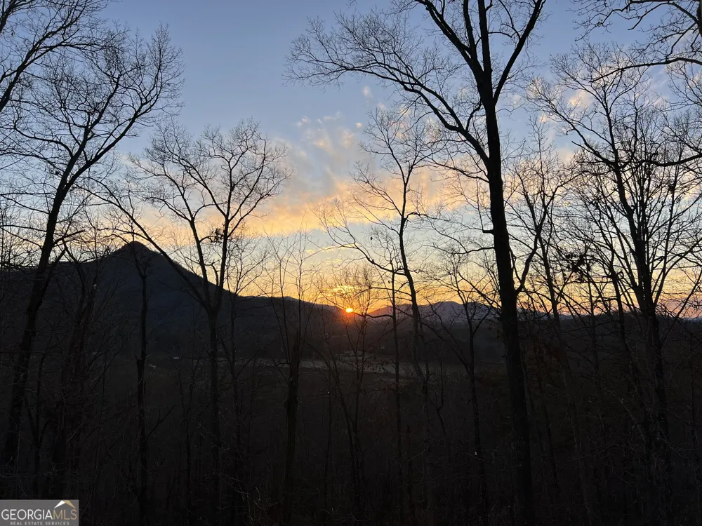 2270 Valley View DR Hiawassee, GA 30546