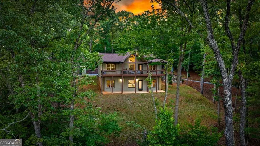 241 Wolf Creek Mountain RD Mineral Bluff, GA 30559