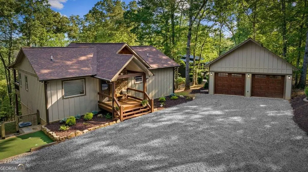 241 Wolf Creek Mountain RD Mineral Bluff, GA 30559