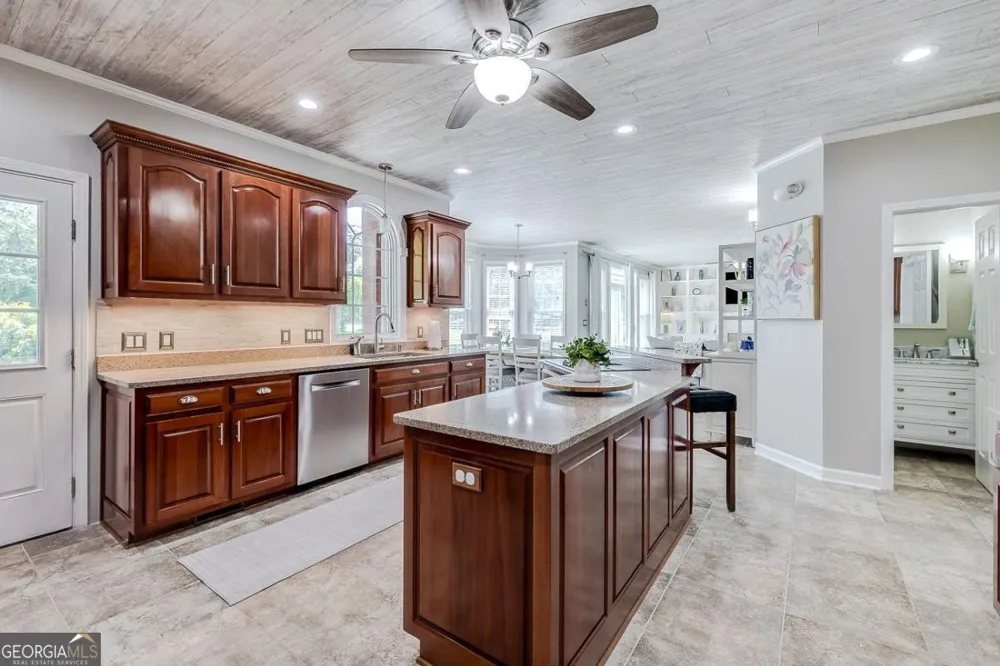 152 Cambridge DR Rincon, GA 31326