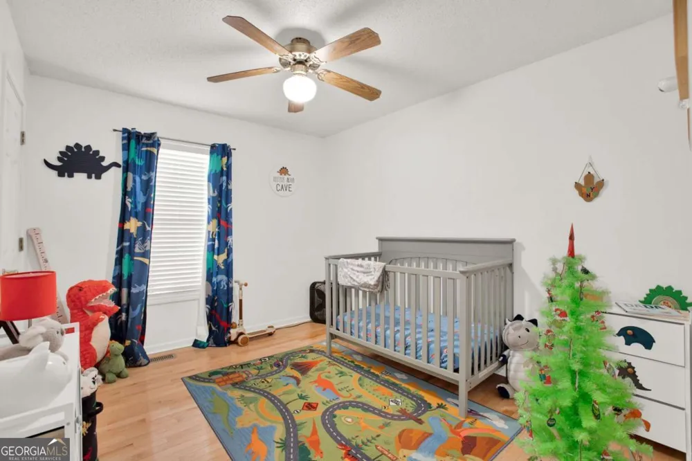 101 Twin Oaks DR Calhoun, GA 30701