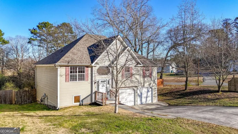101 Twin Oaks DR Calhoun, GA 30701