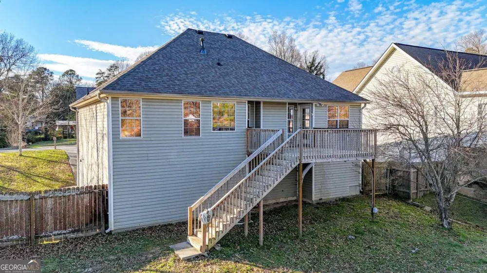 101 Twin Oaks DR Calhoun, GA 30701