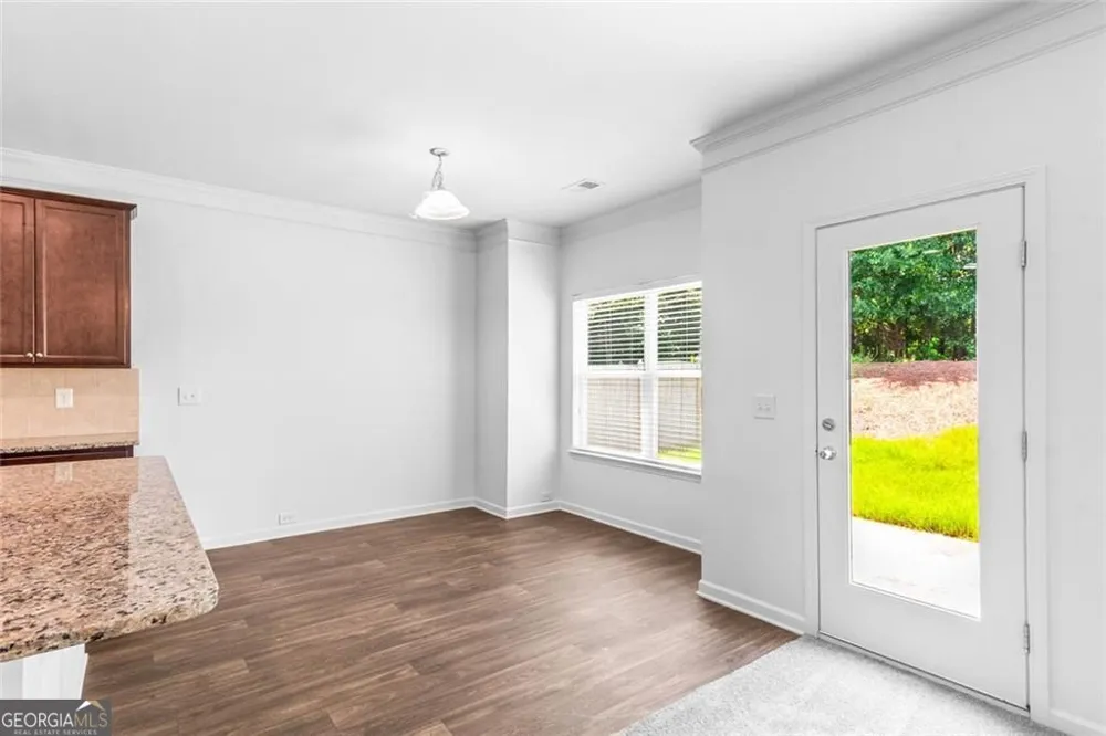 1061 Blind Brook CIR Hoschton, GA 30548