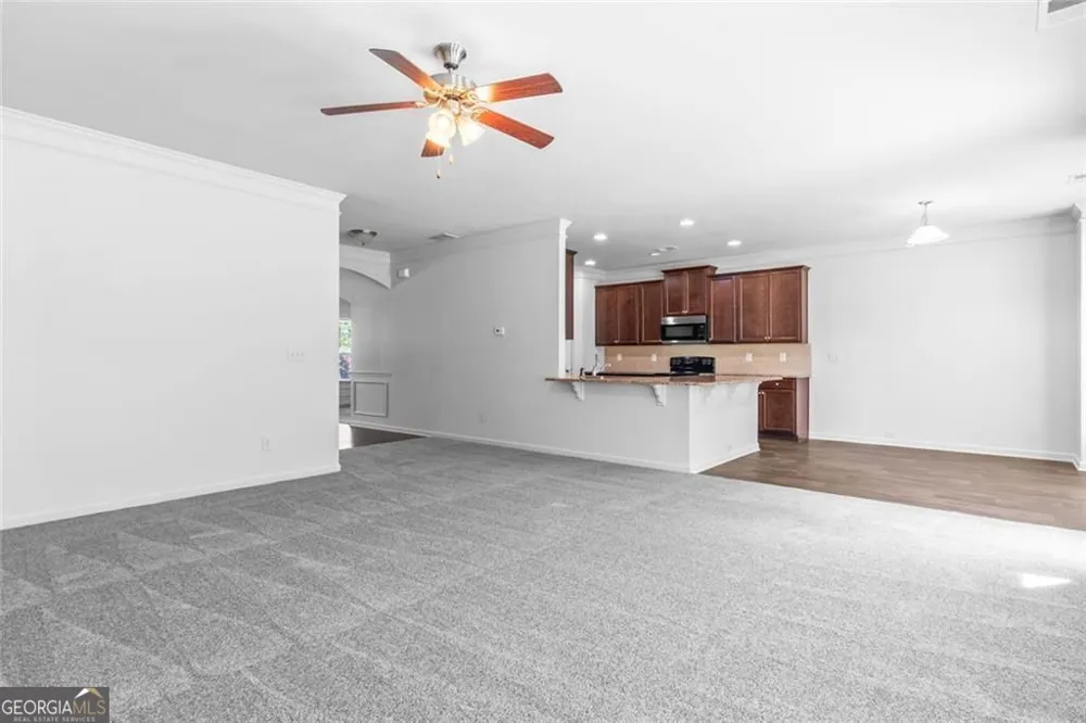 1061 Blind Brook CIR Hoschton, GA 30548