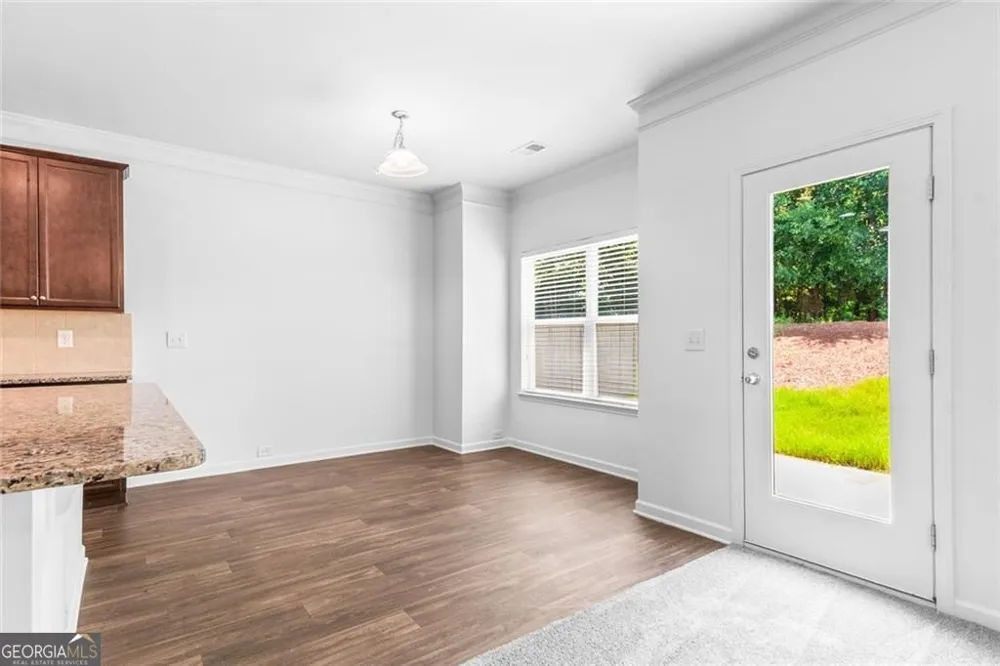 1061 Blind Brook CIR Hoschton, GA 30548