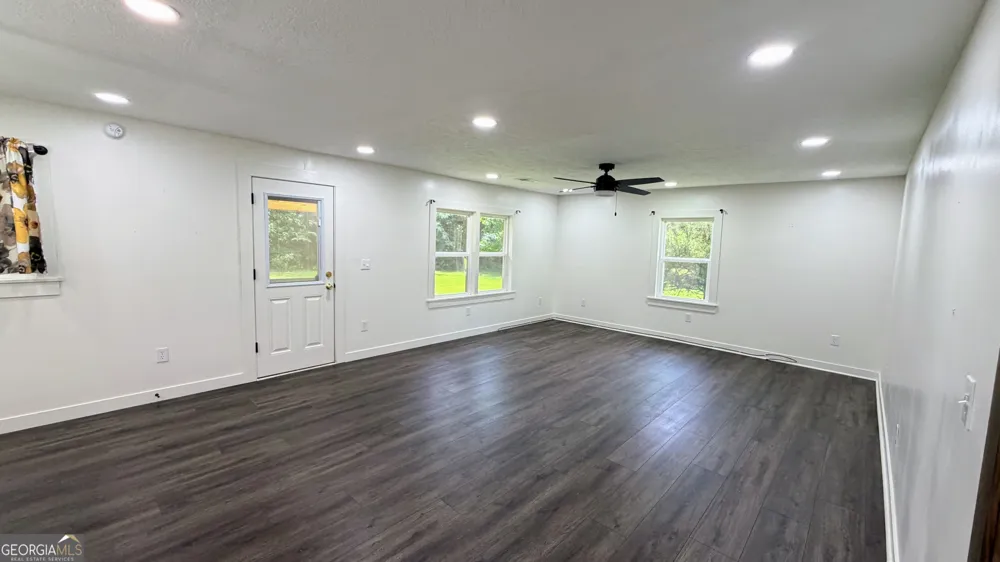 4160 McLain Street North Hokes Bluff, AL 35903