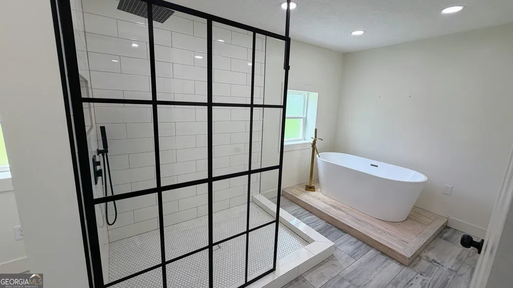 4160 McLain Street North Hokes Bluff, AL 35903