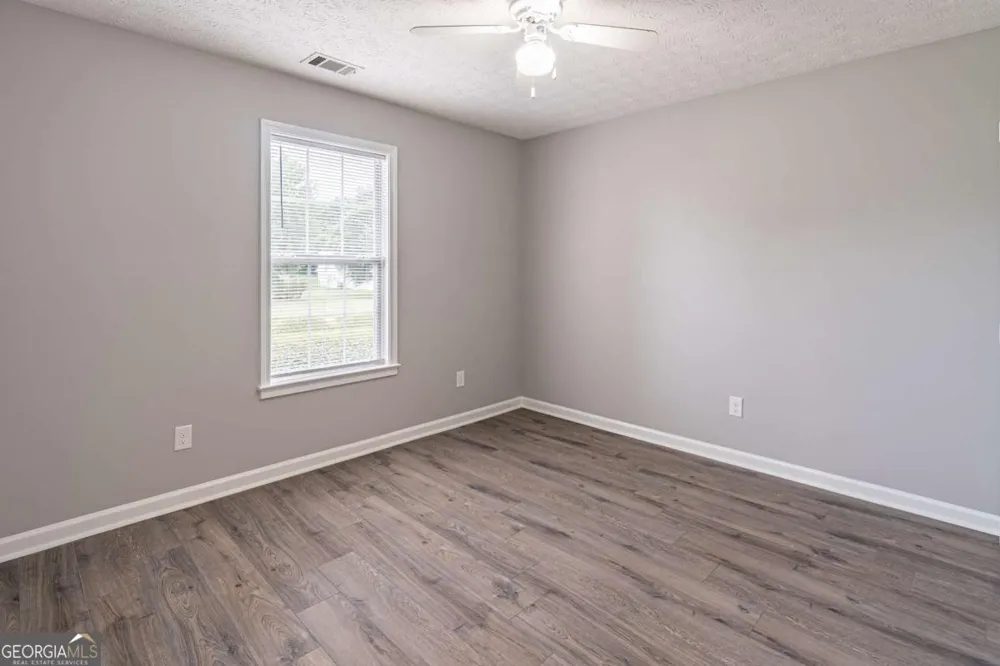 304 Ron DR Bethlehem, GA 30620