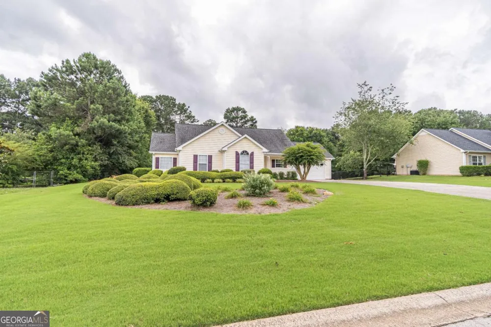 304 Ron DR Bethlehem, GA 30620