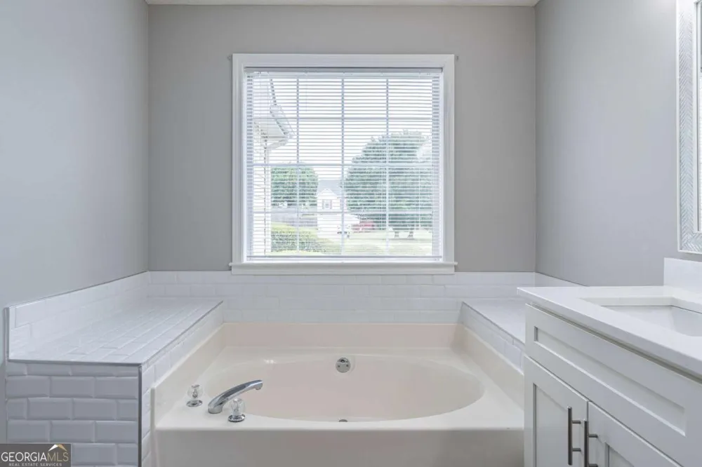 304 Ron DR Bethlehem, GA 30620