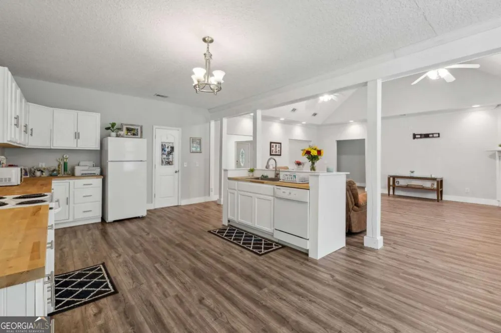 389 Magnolia DR Waverly, GA 31565