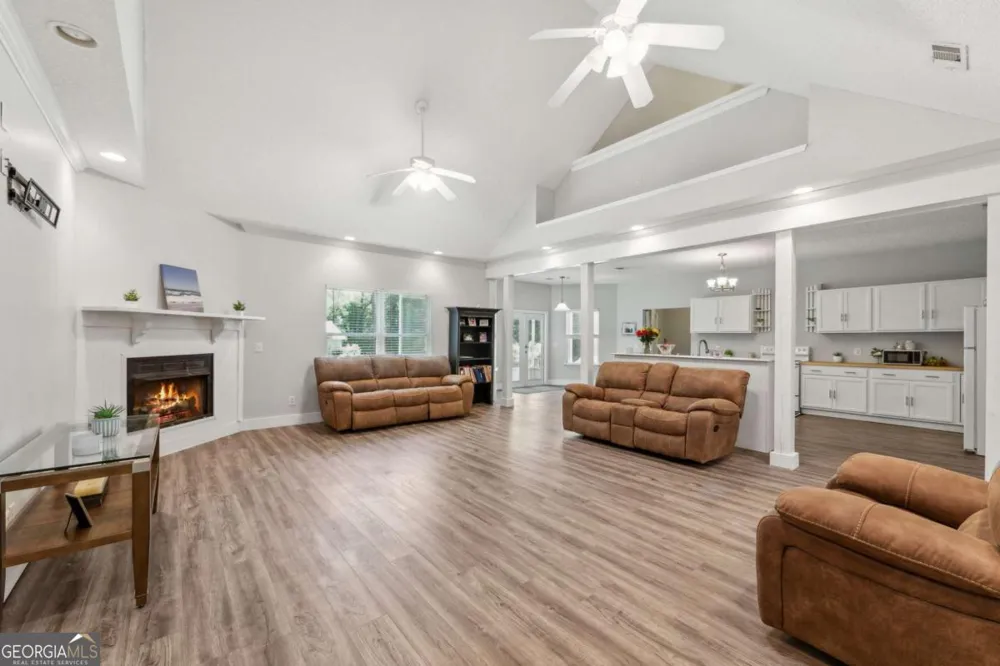 389 Magnolia DR Waverly, GA 31565