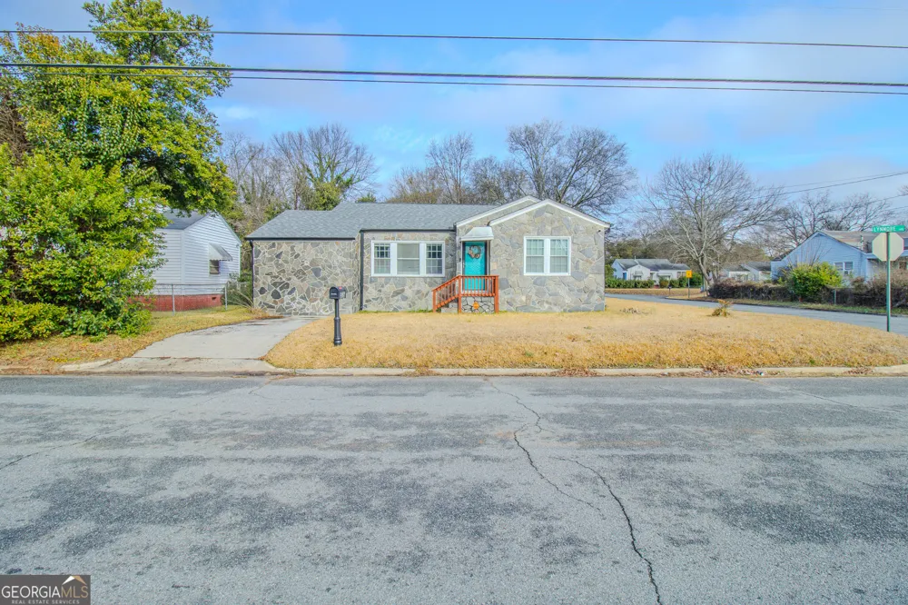579 Lynmore AVE Macon, GA 31206