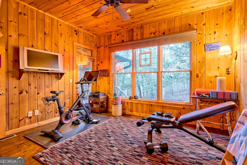 341 Brookwood LN Clarkesville, GA 30523