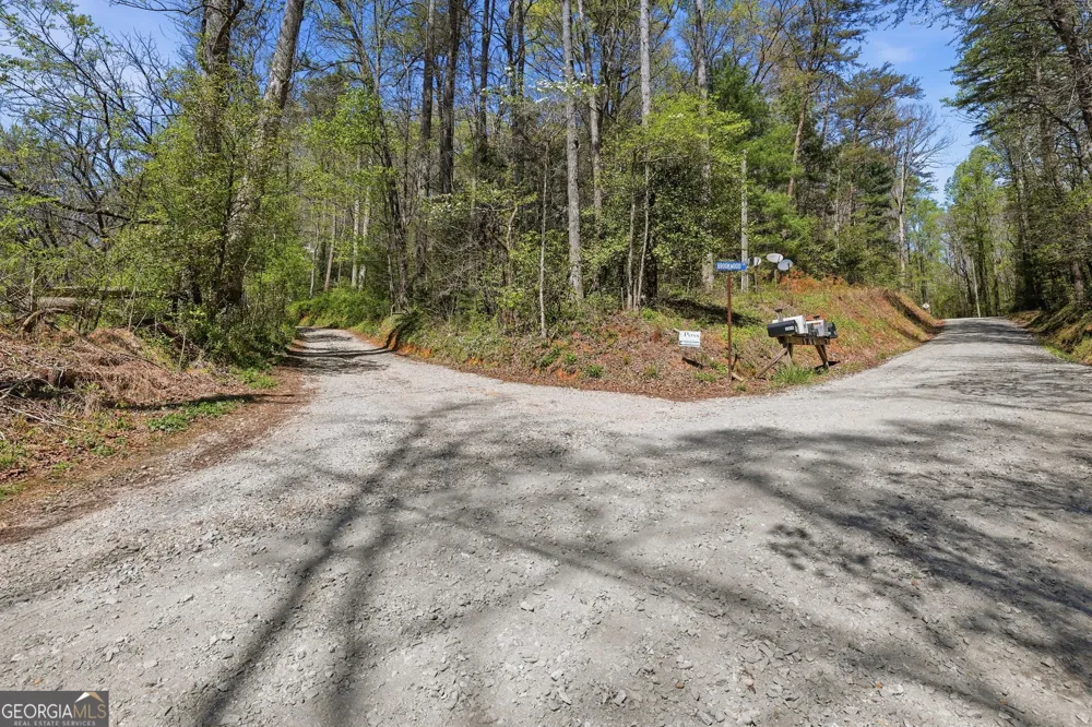 341 Brookwood LN Clarkesville, GA 30523