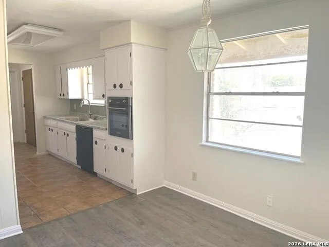 425 Driftwind Windcrest, TX 78239