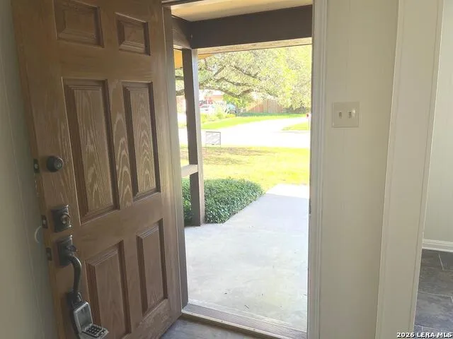 425 Driftwind Windcrest, TX 78239