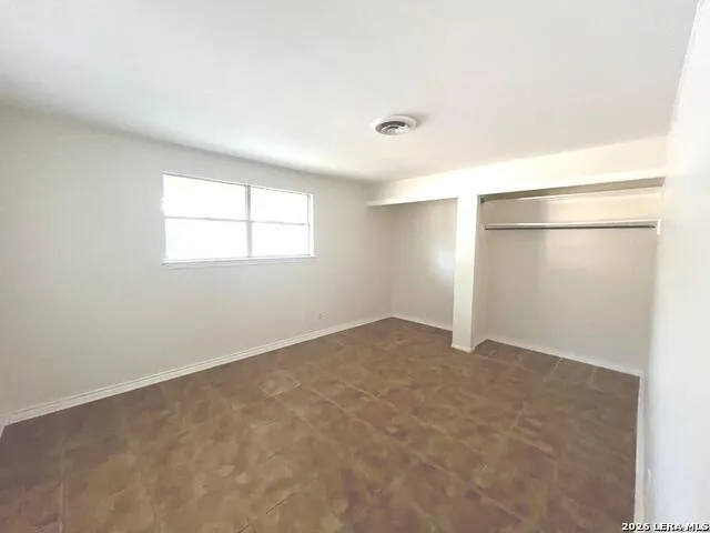 425 Driftwind Windcrest, TX 78239