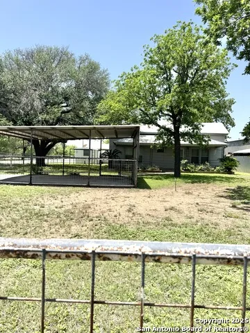 000 Fannin St Uvalde, TX 78801