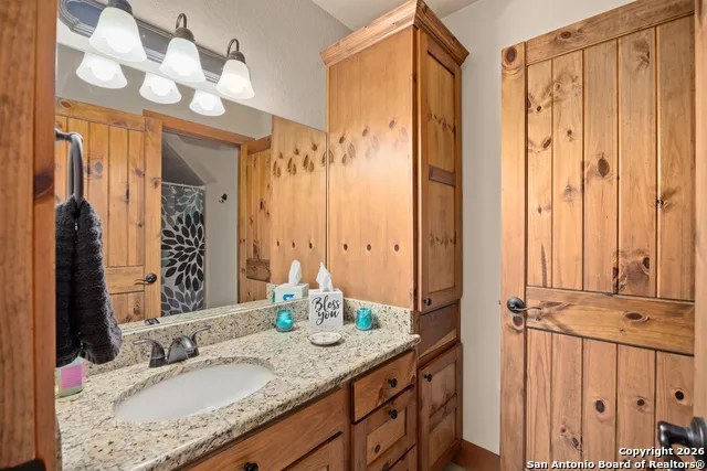 488 Phillip Pipe Creek, TX 78063