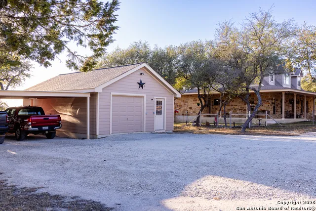 488 Phillip Pipe Creek, TX 78063