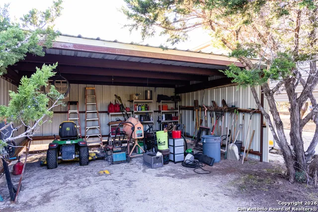 488 Phillip Pipe Creek, TX 78063