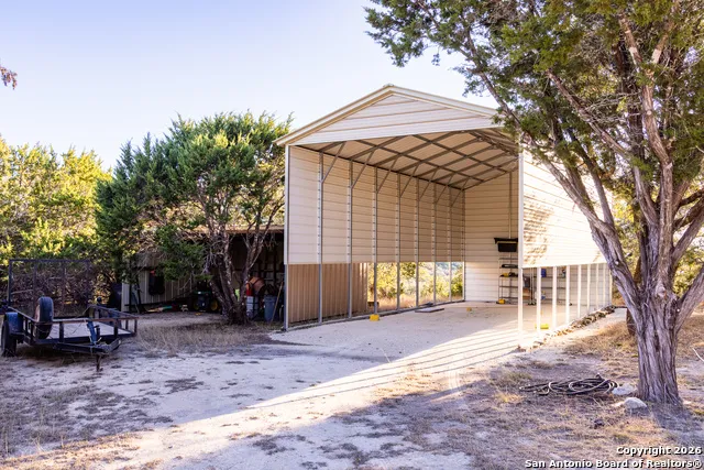 488 Phillip Pipe Creek, TX 78063