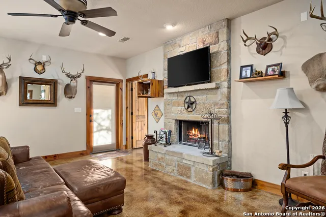 488 Phillip Pipe Creek, TX 78063