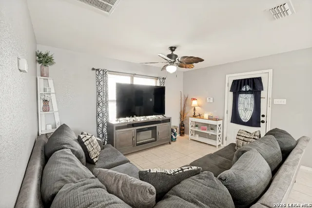 223 Whitman Ave San Antonio, TX 78211