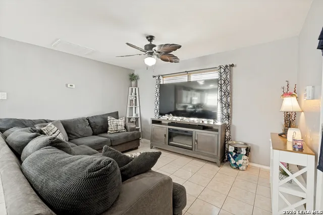 223 Whitman Ave San Antonio, TX 78211