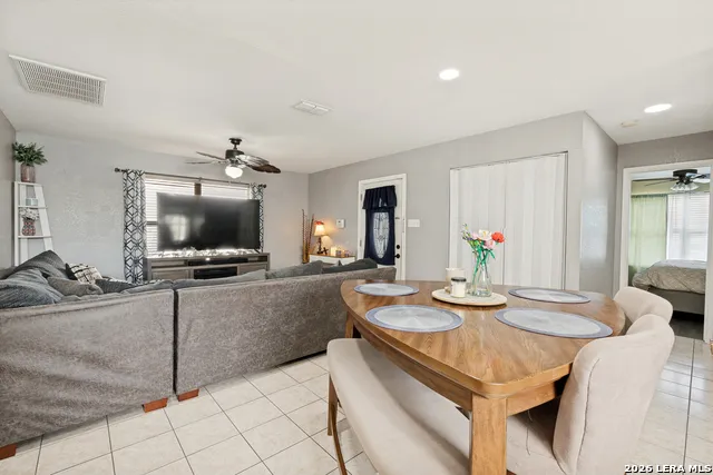 223 Whitman Ave San Antonio, TX 78211