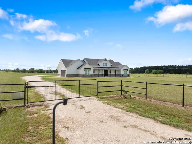 32139 Giboney Hempstead, TX 77445