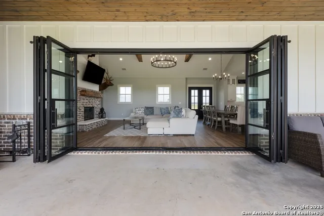 32139 Giboney Hempstead, TX 77445